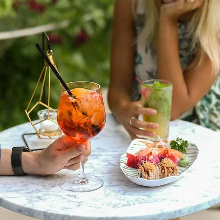 Milano Pool & Garden Саличе-Терме
