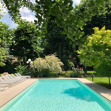 Hotel Milano Pool & Garden 3*