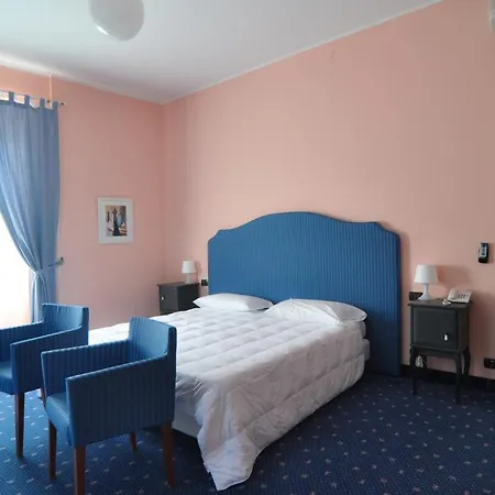 Hotel Milano Pool & Garden 3*